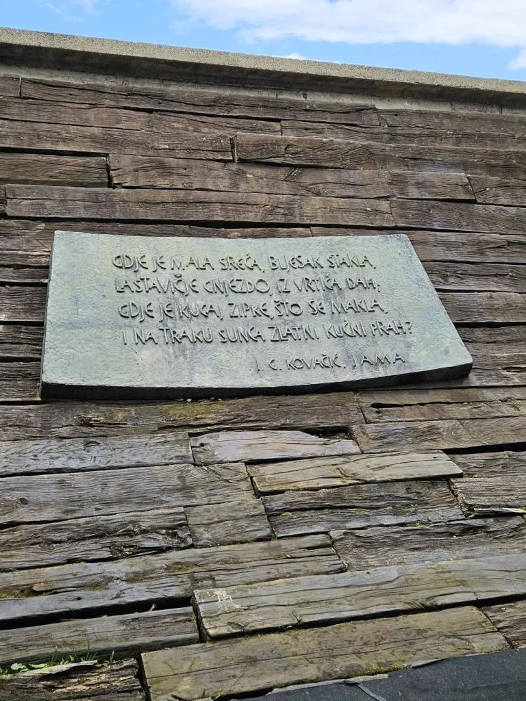 Instagram post from deutscheschulezagreb. This post is in position 3.